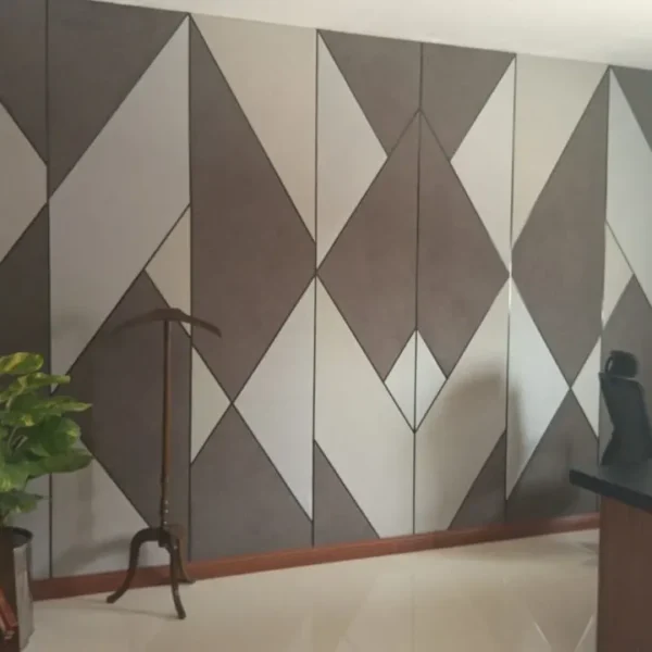Meeting Room (Decibels)