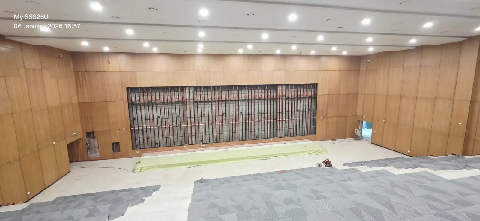auditorium (Decibels)